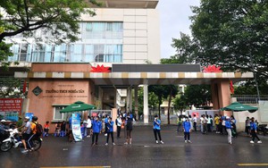 Tiếp sức mùa thi-Dấu ấn màu áo xanh tình nguyện