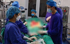 Phẫu thuật cắt gan thành công cho bệnh nhân 62 tuổi
