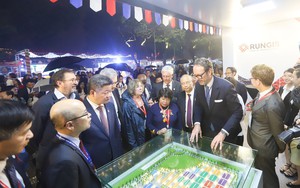 Độc đáo không gian quảng bá ‘Sắc màu Việt Nam’ và Lễ hội ‘Dạo chơi nước Pháp’