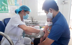 Từ 14/10, Hà Nội tiến hành chiến dịch tiêm vaccine phòng chống dịch sởi