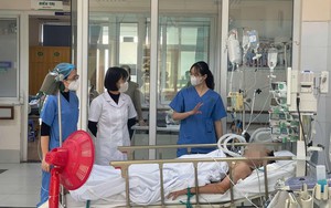 Vụ ngộ độc tại Long Biên là do hóa chất acetonitrile trong rượu trắng