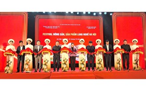 Khai mạc Festival nông sản, sản phẩm làng nghề Hà Nội