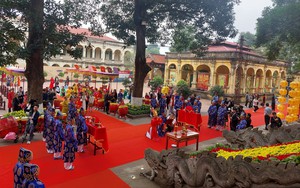 Lễ dâng hương tại Hoàng thành Thăng Long