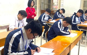 Học sinh Hà Nội tập dượt cho kỳ thi đầu tiên theo chương trình mới