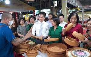 Khai mạc Hội chợ ‘Hàng hóa, sản phẩm Xanh vì người tiêu dùng’