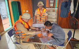 Phối hợp kiểm tra, xử lý bến bãi không phép khu vực sông Hồng