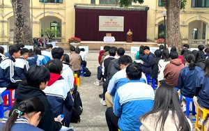 Hơn 4.400 em dự thi chọn học sinh giỏi thành phố các môn văn hóa lớp 12