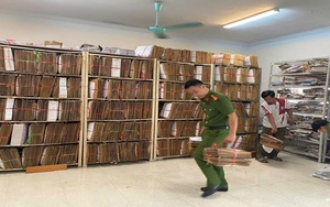 Khẩn trương hoàn thành bàn giao hồ sơ tàng thư căn cước, cư trú về Công an cấp xã