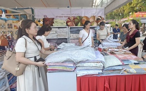 Khai mạc Triển lãm sản phẩm OCOP, thủ công mỹ nghệ, làng nghề Hà Nội