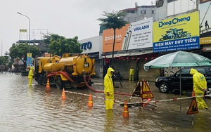 Hà Nội vẫn còn 21 điểm ngập trên 10cm, trong đó 12 vị trí trên 30cm