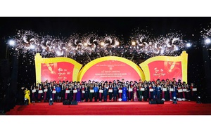 Hà Nội tuyên dương 95 thủ khoa xuất sắc năm 2025