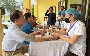 Chăm sóc sức khỏe người cao tuổi trong bối cảnh già hóa dân số