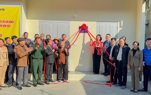 Bàn giao 41 nhà Đại đoàn kết cho gia đình chính sách, hộ cận nghèo