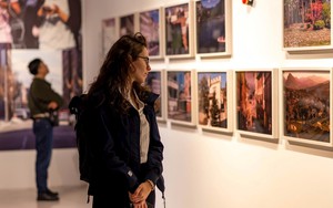 Khám phá thời gian và những thành phố qua sự kết hợp nhiếp ảnh và video