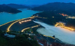 Đồng bộ các biện pháp ứng phó khi hồ thuỷ điện Hoà Bình mở cửa xả lũ