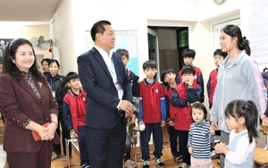 Gắn cải cách công vụ với chất lượng chăm sóc người cao tuổi và trẻ em