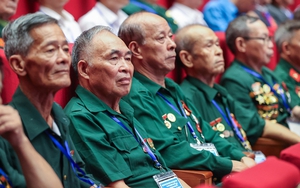 Hà Nội tặng gần 1,2 triệu suất quà Tết cho các đối tượng chính sách