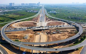 Hà Nội đẩy nhanh tiến độ Vành đai 4 và các dự án đường sắt trọng điểm