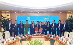 206 điểm giao dịch của BIDV trở thành điểm đại lý dịch vụ công trực tuyến của Hà Nội