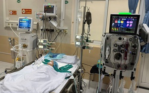 Cứu sống bé 14 tháng tuổi nguy kịch do mắc tay chân miệng