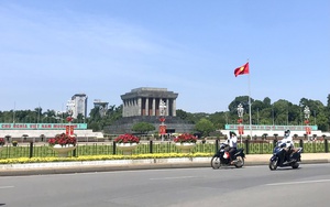 Hà Nội hướng dẫn giao thông, phục vụ người dân tới viếng Lăng Chủ tịch Hồ Chí Minh