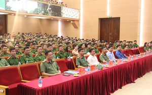 Nâng cao nhận thức cho thế hệ trẻ Công an Thủ đô về vai trò then chốt của KHCN