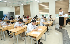 Kết thúc môn thi thứ hai vào lớp 10, một thí sinh bị đình chỉ
