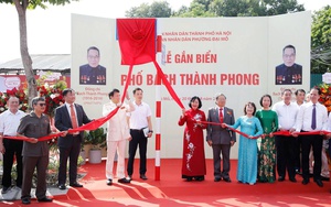 Hà Nội: Gắn biển tên 2 tuyến phố Lê Giản và Bạch Thành Phong