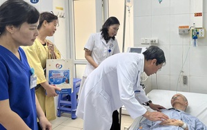 Đổi mới mạnh mẽ để nâng cao chất lượng khám chữa bệnh