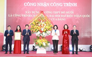 Hà Nội gắn biển Công trình chào mừng Đại hội Đảng lần thứ XIV
