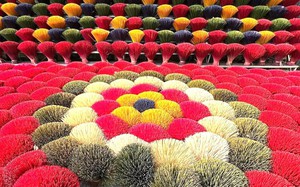 Giữ lửa làng nghề trong những ngày Xuân mới