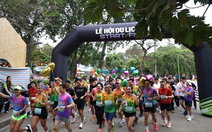 'Chạy bộ đồng hành - Hưởng ứng Du lịch xanh Thủ đô'