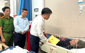 Lãnh đạo phường Hoàng Mai thăm hỏi, động viên các nạn nhân vụ cháy ở phố Lĩnh Nam