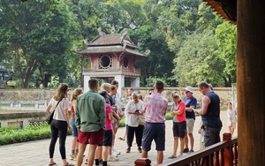 Hà Nội thu hút du khách với điểm đến di sản và 'hành trình du lịch xanh' dịp nghỉ lễ