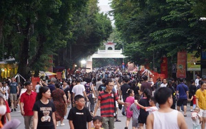 Du lịch Hà Nội tăng trưởng bứt phá, sẵn sàng cho 'mùa vàng' trong 6 tháng cuối năm