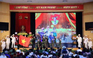 Hoàn Kiếm phải trở thành địa bàn tiêu biểu về an ninh, an toàn, kỷ cương, văn minh và thân thiện