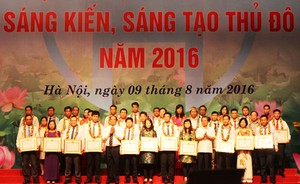 Biểu dương 105 cá nhân có thành tích ‘Sáng kiến, sáng tạo Thủ đô năm 2016’