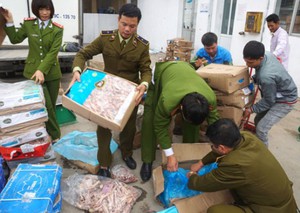 Chống nạn thực phẩm ‘bẩn’: Triển khai đồng bộ nhiều giải pháp