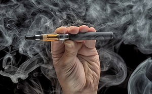 Kiểm tra, ngăn ngừa sử dụng các sản phẩm thuốc lá mới 