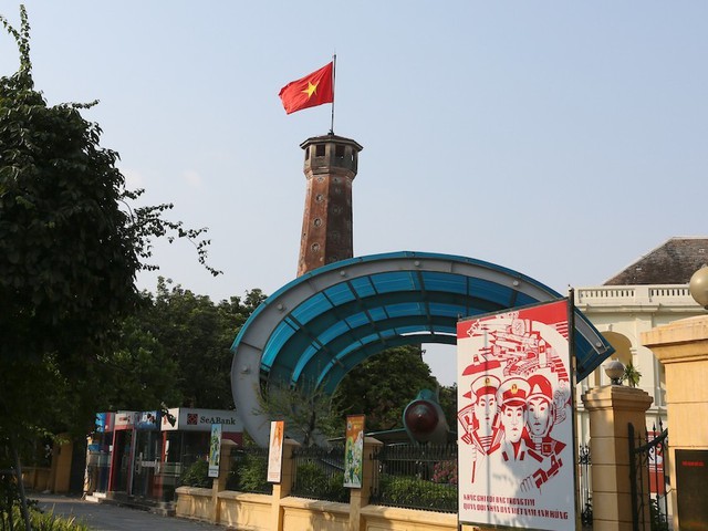 Cultural activities mark 68th anniversary of Capital Liberation Day - Ảnh 1. Cultural activities mark 68th anniversary of Capital Liberation Day - Ảnh 1.