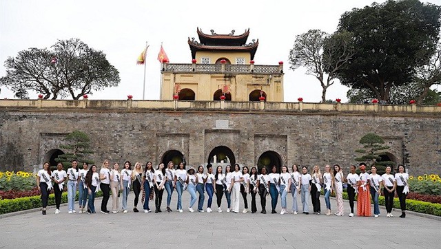 Miss Tourism World 2022 contestants explore local beauty - Ảnh 1.