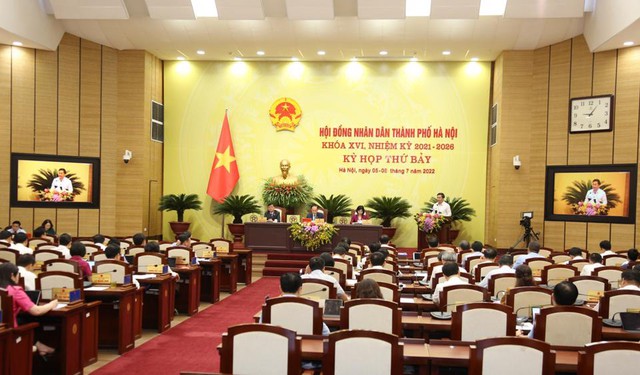 People’s Council adopts resolution on speeding up socio-economic development - Ảnh 1.