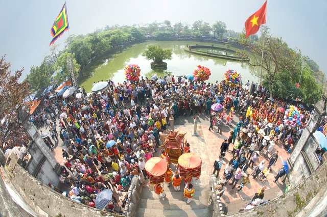 Co Loa Temple Festival opens - Ảnh 1.