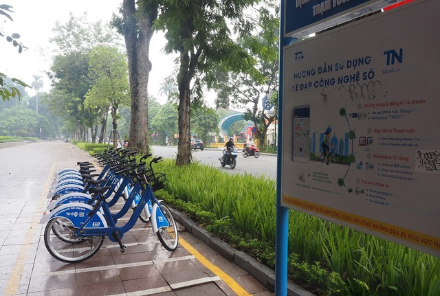 Public bike-share service launched - Ảnh 2. Public bike-share service launched - Ảnh 2.