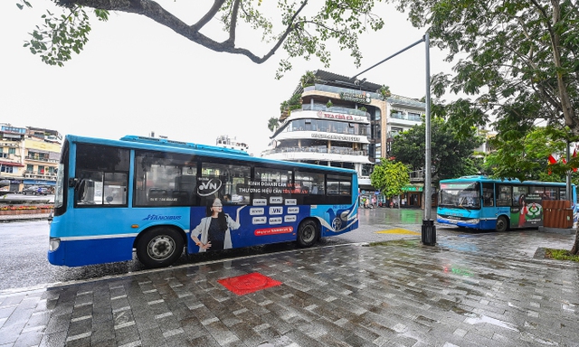 Local bus fares go up - Ảnh 1.