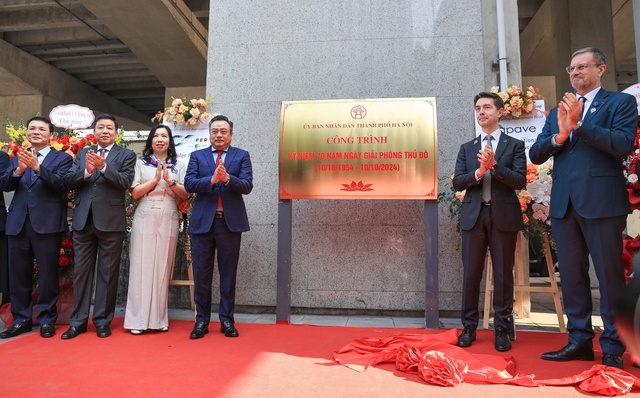 Nhon-Ha Noi metro line serves for two million passengers- Ảnh 2.