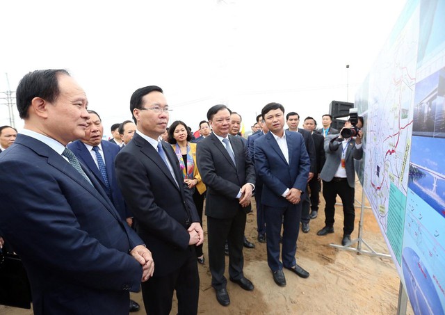 State President visits Ring Road No.4 project- Ảnh 1.