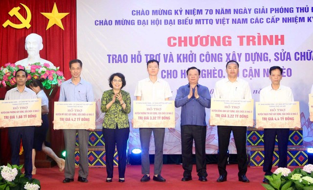 Ha Noi builds, repairs houses for poor families- Ảnh 1.