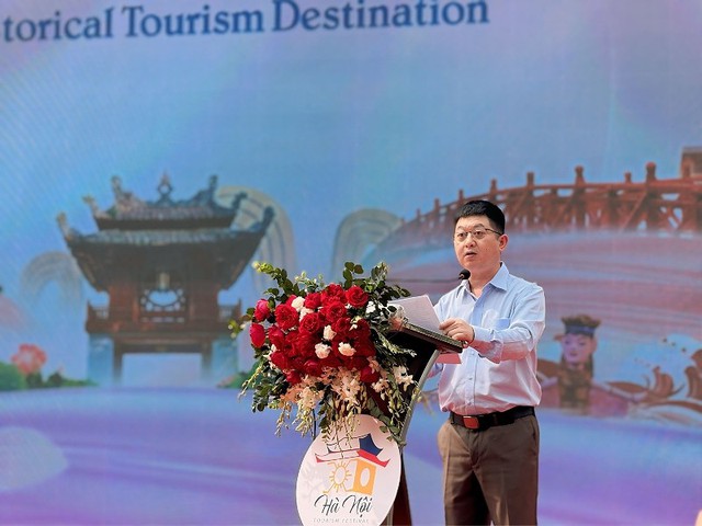Ha Noi boosts cultural and historical tourism  - Ảnh 1.