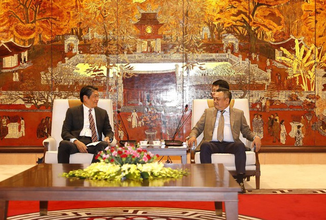 Mayor receives new Japanese Ambassador to Viet Nam- Ảnh 1.